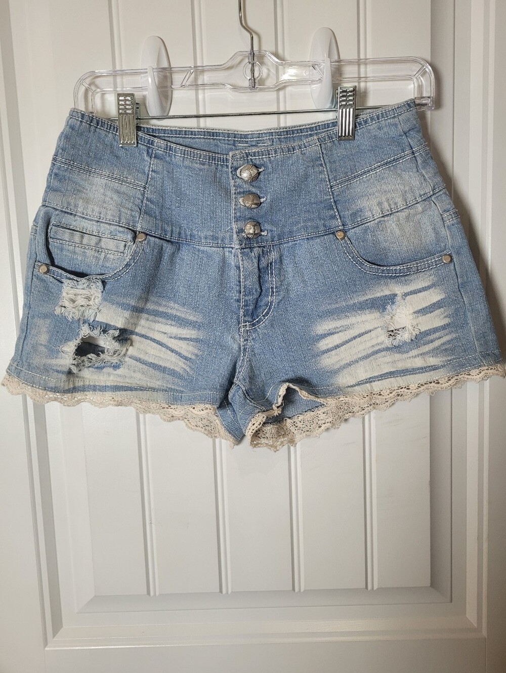 Almost Famous Boho Women's Shorts.  Size 3